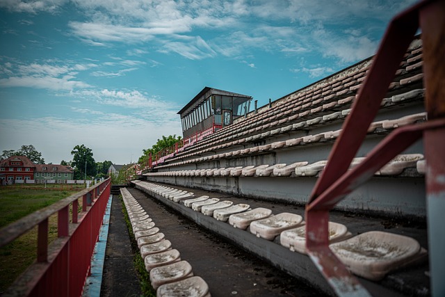 無不讓人感 無不讓人感